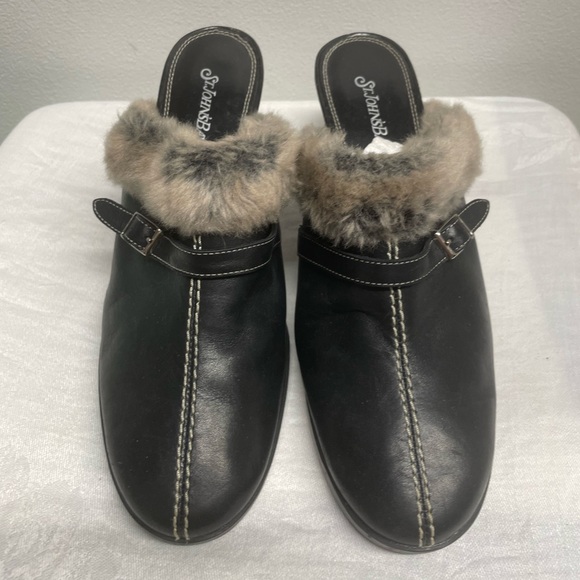 🎄CHRISTMAS IN JULY⛱️SHOES🎁 - Picture 2 of 8